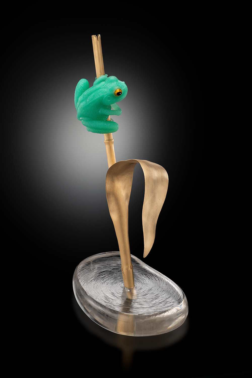 Chrysoprase Frog on Golden Reed)